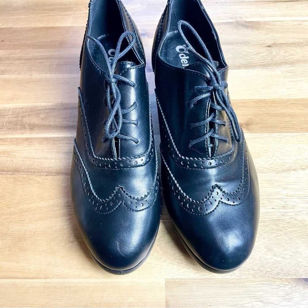 PU Leather Heeled Women’s Lace-Up Oxfords